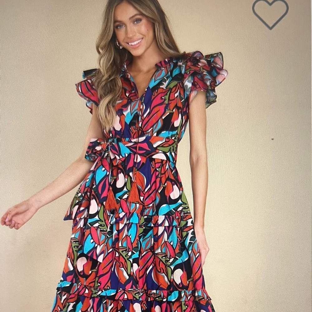 Palms Away Maxi Dress size M